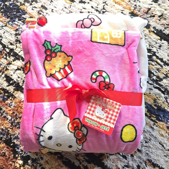 Hello Kitty Christmas Throw Blanket Bundle